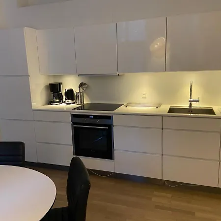 Center 688 Apartment *