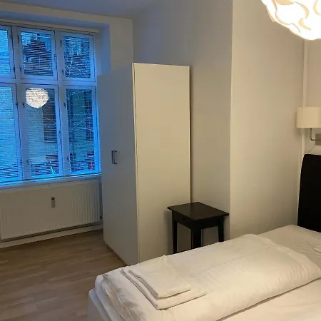 Center 688 Apartment *